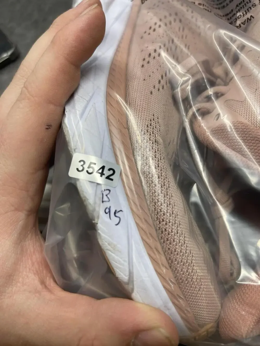 HOKA Clifton 7 Sneakers Womens Size 10 Misty Rose Pink Running Athletic Trainer - Picture 11 of 11